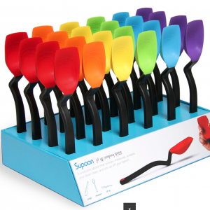 Dreamfarm Supoon is the world’s best cooking spoon. It will scrape your pan or bowl clean, Measures teaspoons and tablespoons, and its clever handle design sits up off your bench - so no mess.