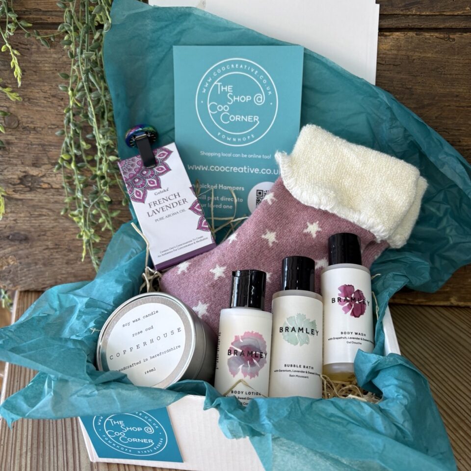 Postable gift box for her - hug. Send a thoughtful, creative & unique gift box, filled with quality gifts