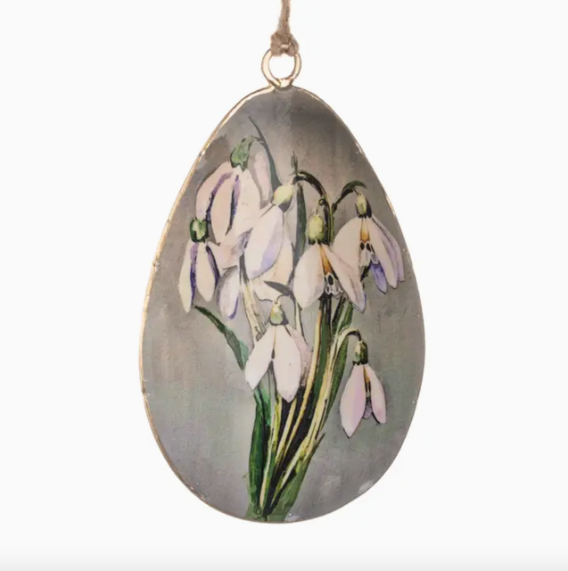 Snowdrop Hanger Egg, This decorative object encapsulates our English-centric inspiration. Made from metal, stunning snowflakes with a hand-painted effect.