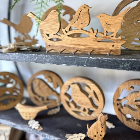 Handmade & Hand cut in Herefordshire, UK. Wooden gifts, pot stand, trivet, bottle opener, herb striper and coasters