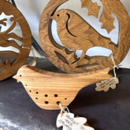 Handmade & Hand cut in Herefordshire, UK. Wooden gifts, pot stand, trivet, bottle opener, herb striper and coasters